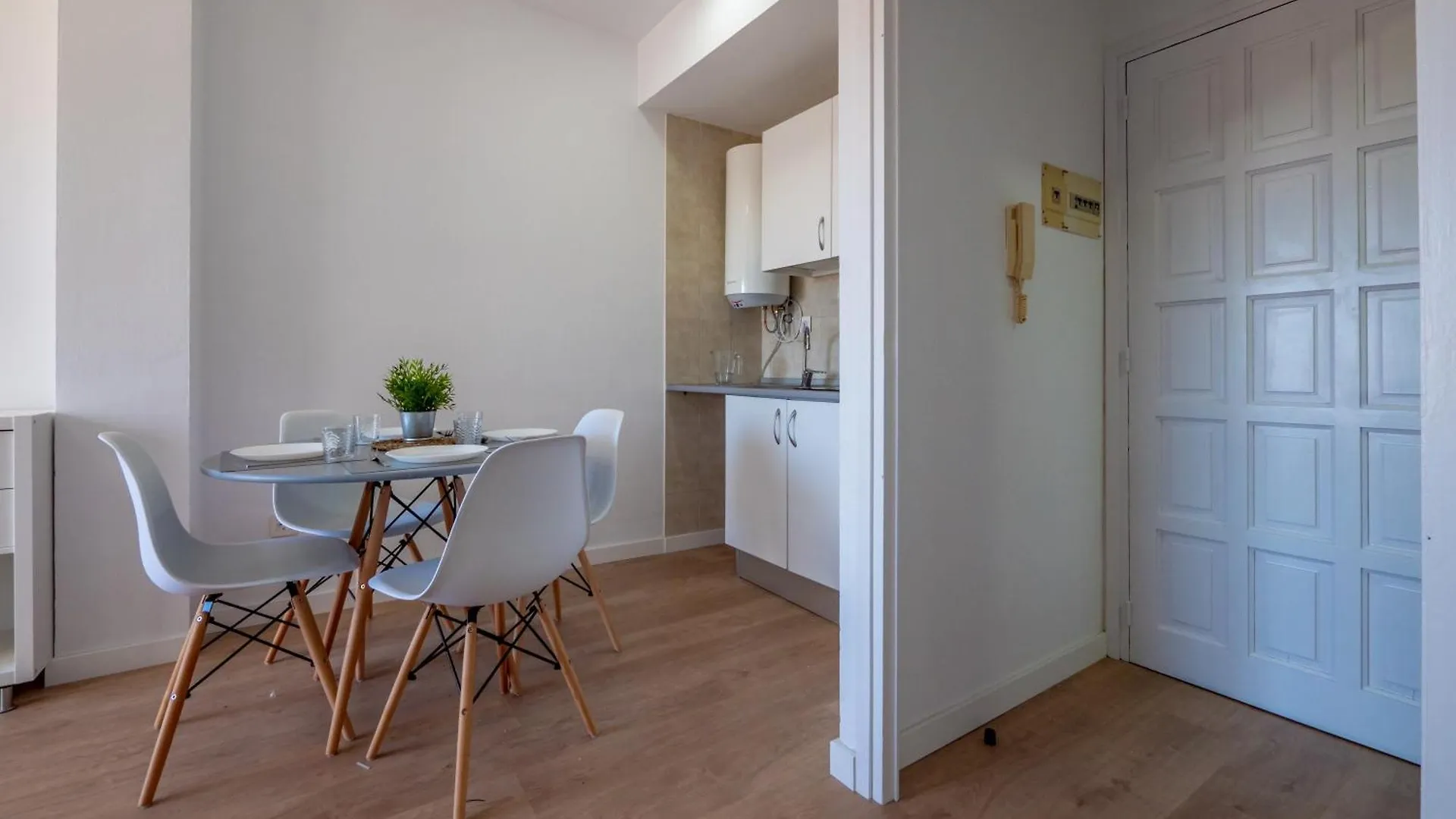Apartment Apartamentos Ar Melrose Place Lloret de Mar Spain