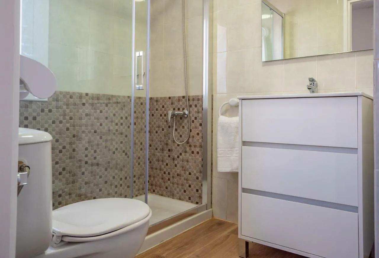 Apartamentos Ar Melrose Place Lloret de Mar Spain