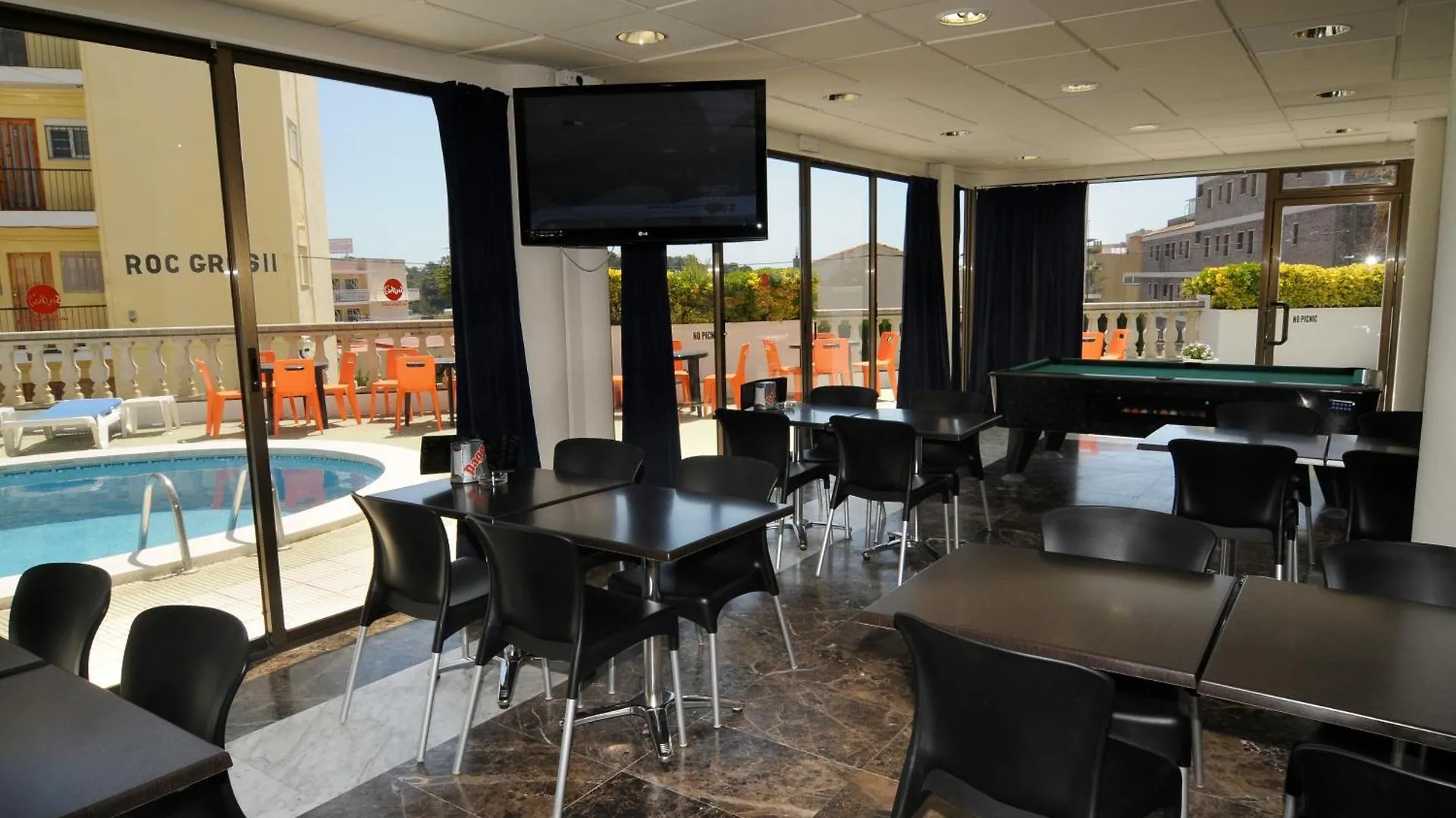 Apartamentos Ar Melrose Place Lloret de Mar