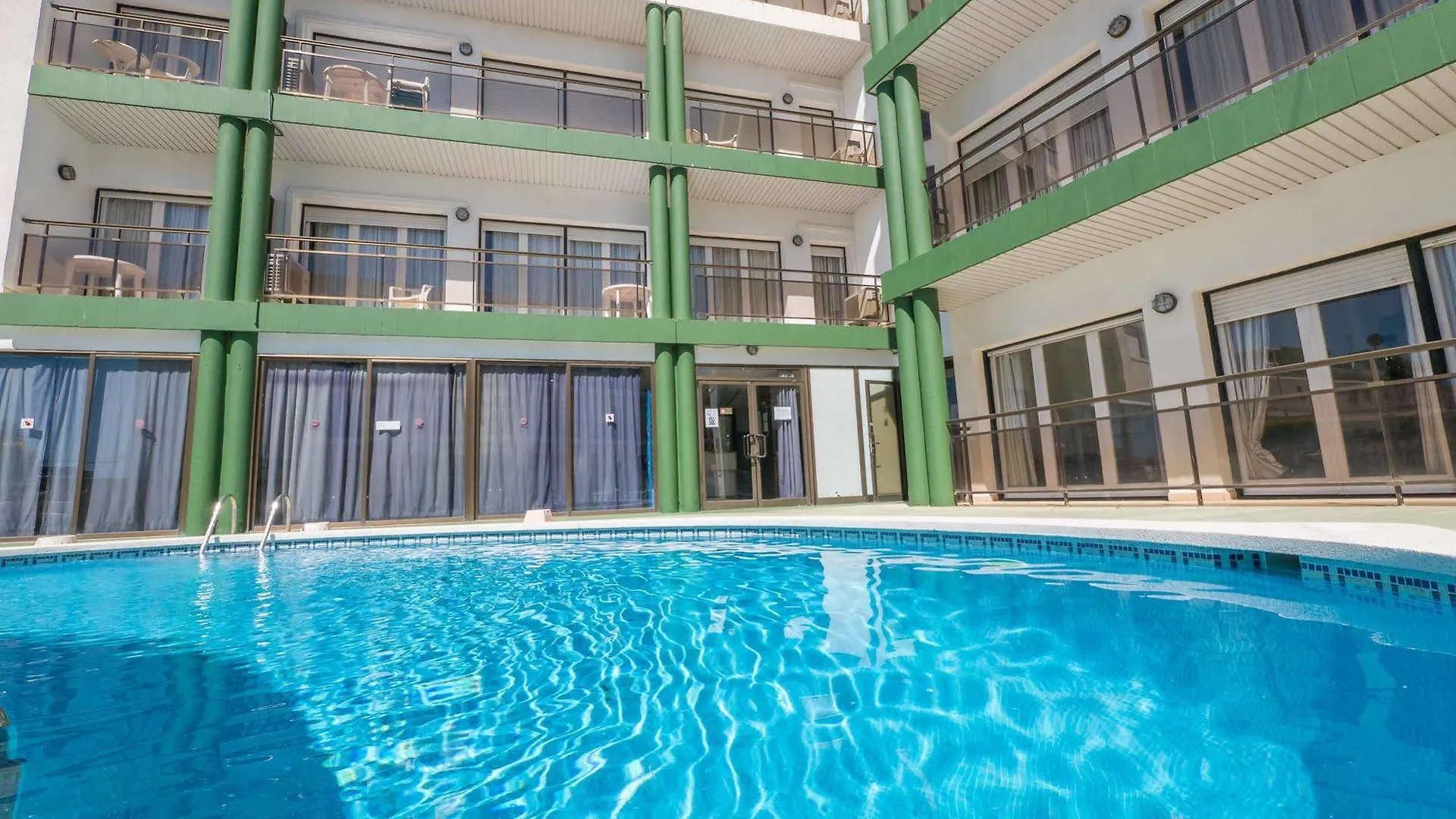Apartamentos Ar Melrose Place Lloret de Mar