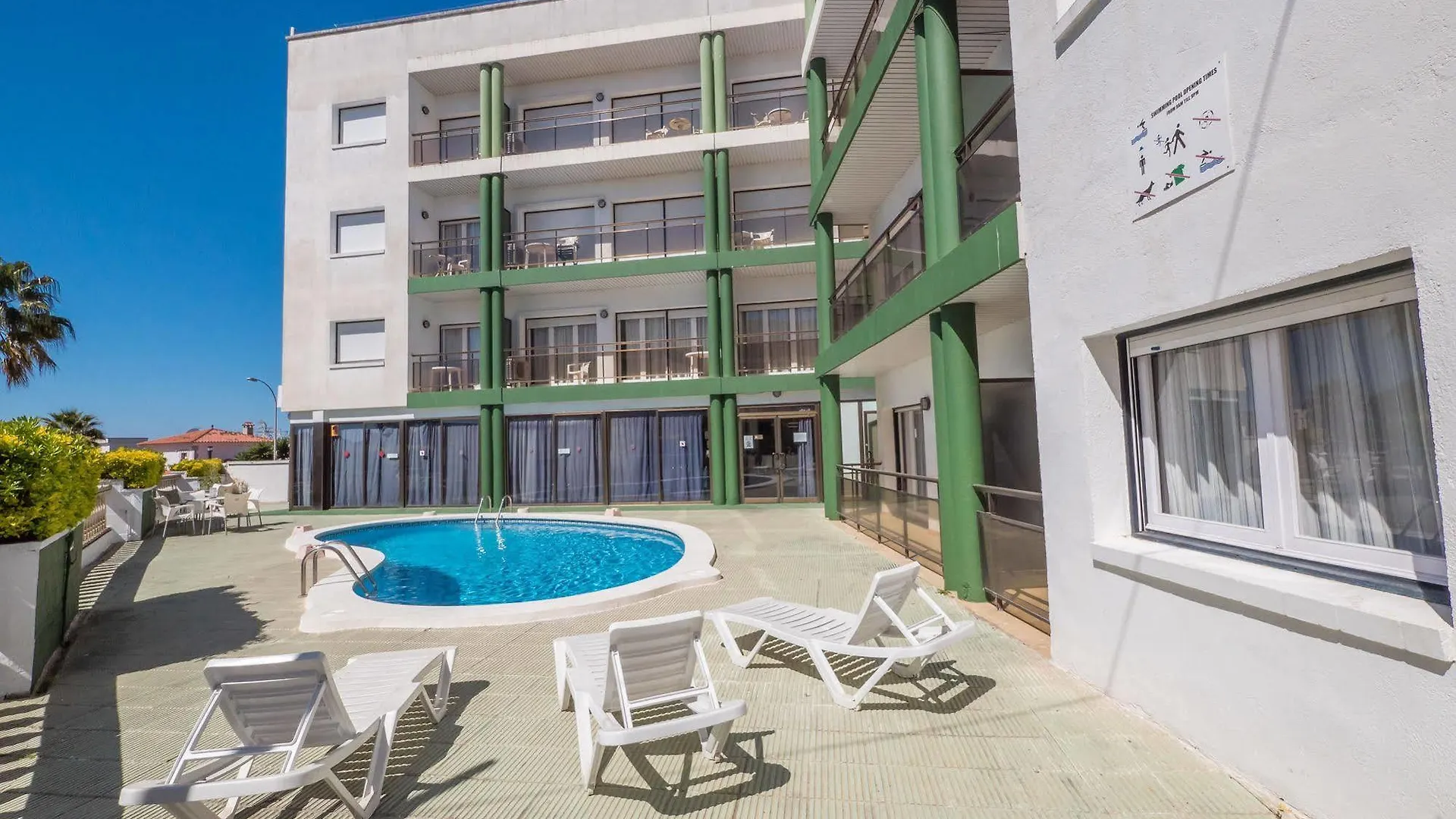 Apartamentos Ar Melrose Place Lloret de Mar